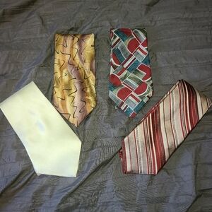 Set of Four Stylish Ties in Multicolor